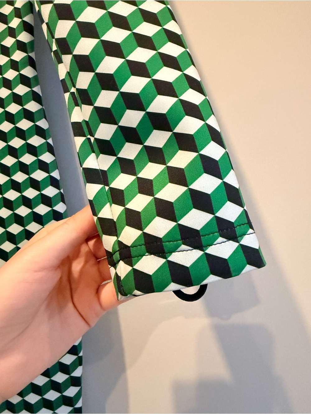 Cynthia Rowley Bonded Ski Jumpsuit in Green Print, Size M - Picture 7 of 11